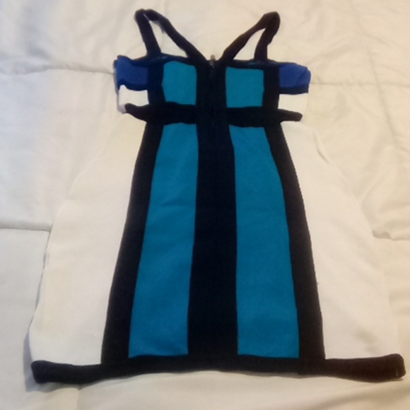 Clothes - Picture 3 of 3